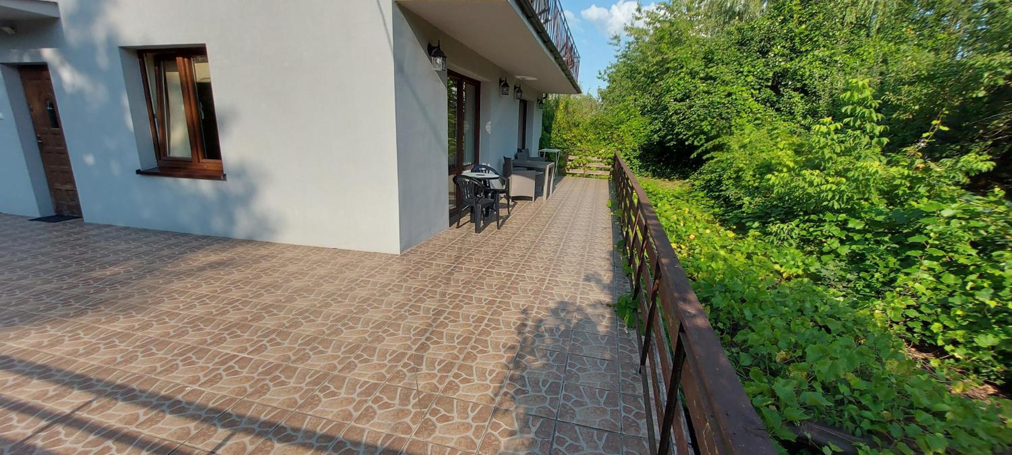 Pokoje Goscinne Stokrotka Naleczow Exterior foto